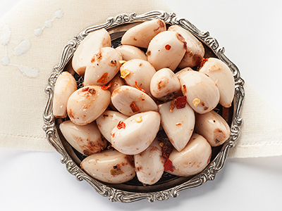 Piccaglio, aglio marinato piccante