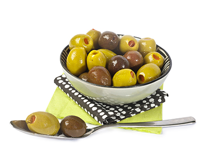 Mix di olive con curcuma